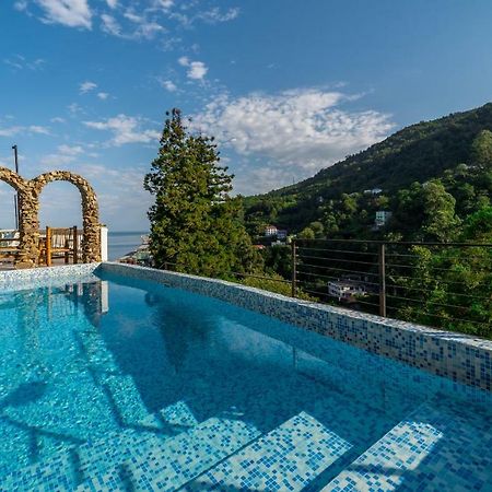 באטומי Aniva The Hotel מראה חיצוני תמונה