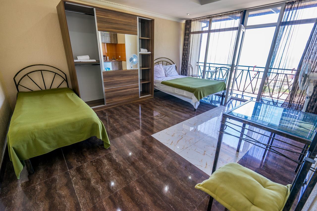 באטומי Aniva The Hotel מראה חיצוני תמונה