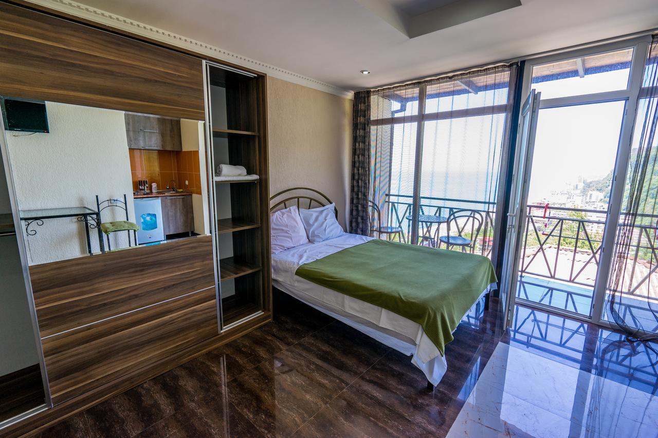 באטומי Aniva The Hotel מראה חיצוני תמונה