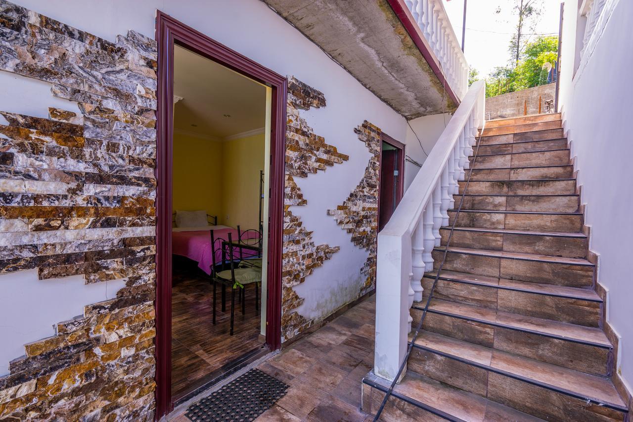 באטומי Aniva The Hotel מראה חיצוני תמונה