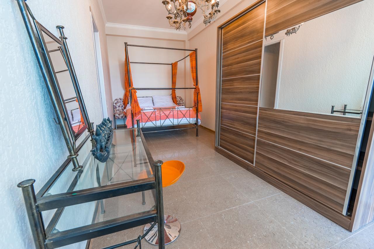 באטומי Aniva The Hotel מראה חיצוני תמונה