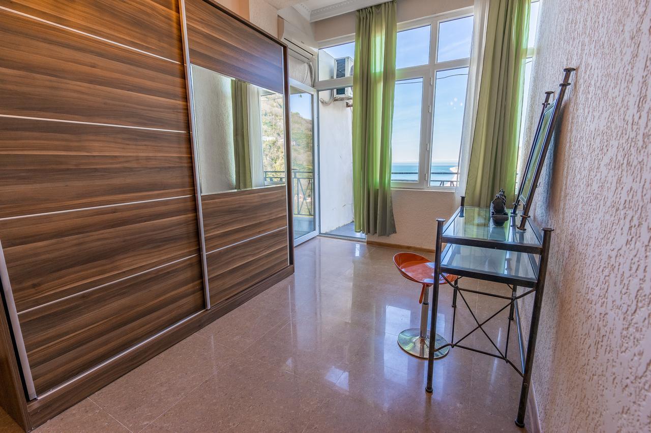 באטומי Aniva The Hotel מראה חיצוני תמונה